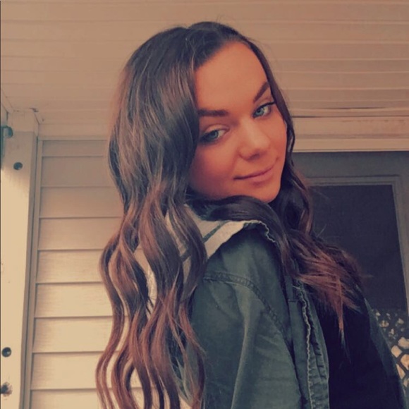 Meet your Posher, Jessi - Picture 1 of 1